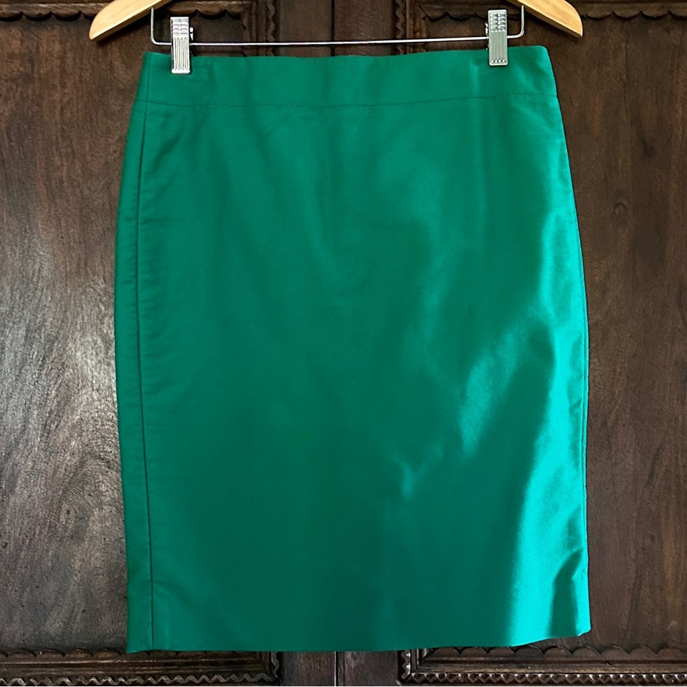 J.Crew Emerald Green Pencil Skirt. S.2
